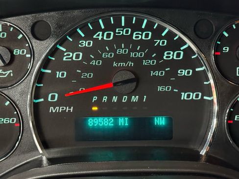 Used 2017 Chevrolet Express 3500 LT w/ LT Preferred Equipment Group image 17