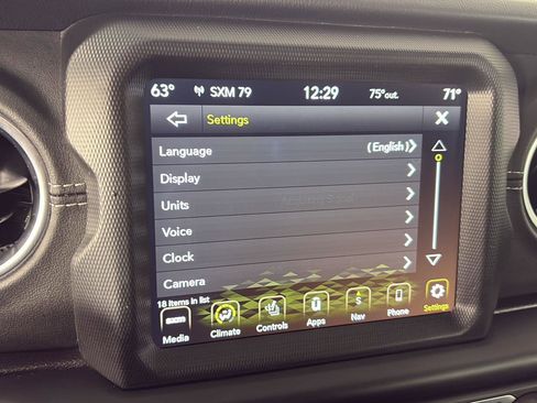 Used 2023 Jeep Wrangler Sahara w/ Cold Weather Group image 35