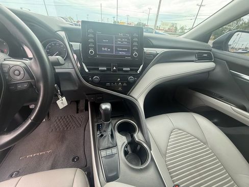 Used 2023 Toyota Camry SE image 15