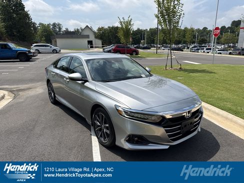 Used 2022 Honda Accord EX-L image 1