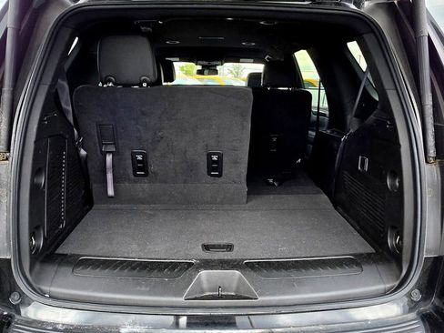 Used 2024 Chevrolet Tahoe LT AWD/4WD image 9