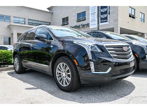 Used 2019 Cadillac XT5 Luxury FWD image 2