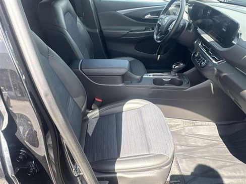 Used 2024 Buick Envista Preferred w/ Convenience I Package FWD image 26