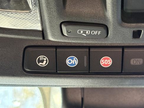 Used 2020 GMC Sierra 1500 AT4 w/ AT4 Premium Package image 25