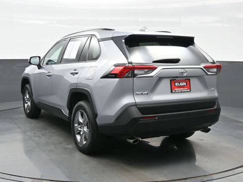 Used 2024 Toyota RAV4 XLE FWD image 4