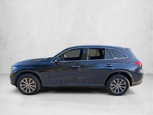 Used 2024 Mercedes-Benz GLC 300 4MATIC image 6