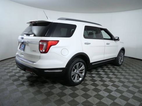 Certified 2018 Ford Explorer Limited w/ Equipment Group 301A AWD/4WD image 5