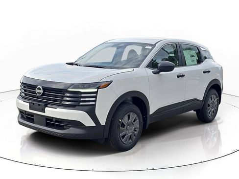 New 2026 Nissan Kicks S FWD image 2