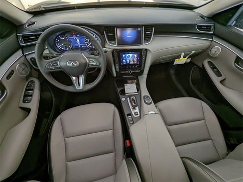 New 2025 INFINITI QX50 Luxe w/ Accent Package image 8