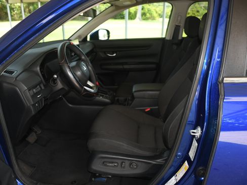 Used 2023 Honda CR-V EX image 8