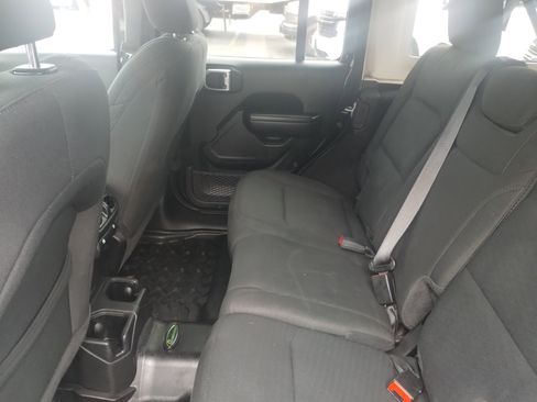 Used 2021 Jeep Wrangler Unlimited Sport image 16