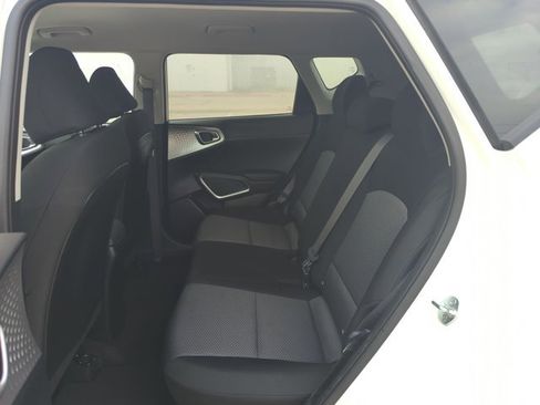 Used 2024 Kia Soul LX w/ Option Group 015 image 17