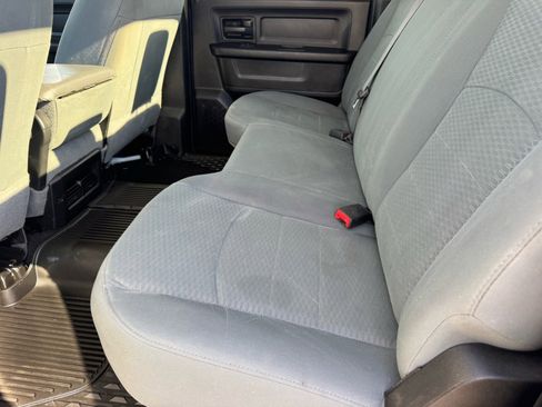 Used 2018 RAM 2500 Tradesman w/ Chrome Appearance Group image 26