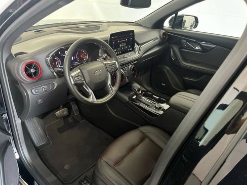 Used 2025 Chevrolet Blazer RS FWD image 25