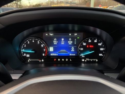 Used 2022 Ford Explorer XLT w/ Equipment Group 202A image 17