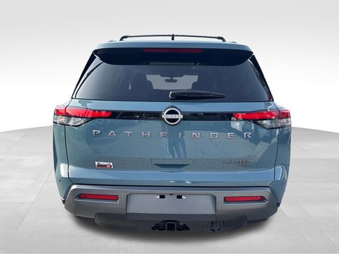 New 2026 Nissan Pathfinder Platinum image 5