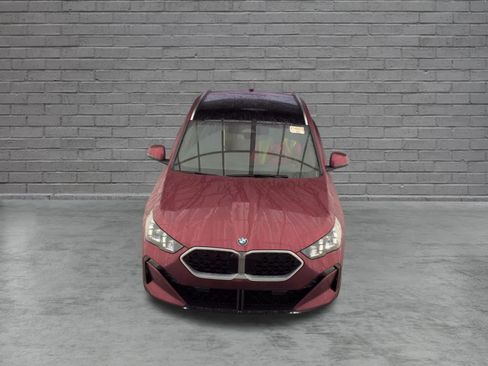 Used 2026 BMW X2 xDrive28i AWD/4WD image 2