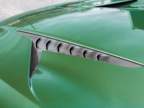 Used 2025 Aston Martin Vanquish RWD image 12