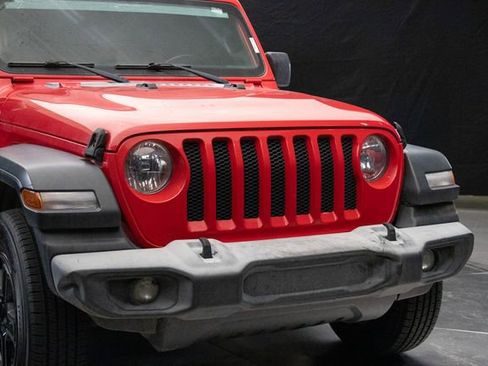 Used 2019 Jeep Wrangler Unlimited Sport S AWD/4WD image 4