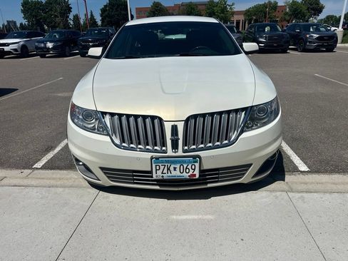 Used 2012 Lincoln MKS FWD image 3