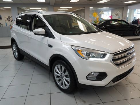 Used 2017 Ford Escape Titanium image 15