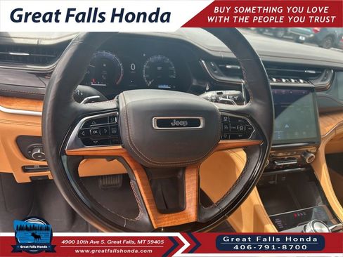 Used 2022 Jeep Grand Cherokee Summit AWD/4WD image 14