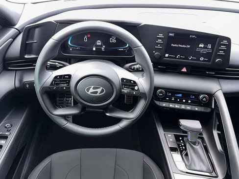 New 2026 Hyundai Elantra SEL Sport Premium FWD image 17