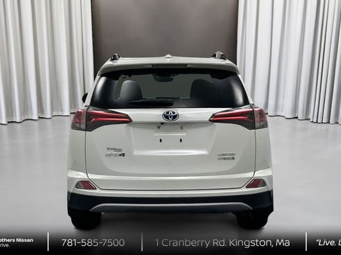 Used 2018 Toyota RAV4 Limited w/ Carpet Mat Package image 6