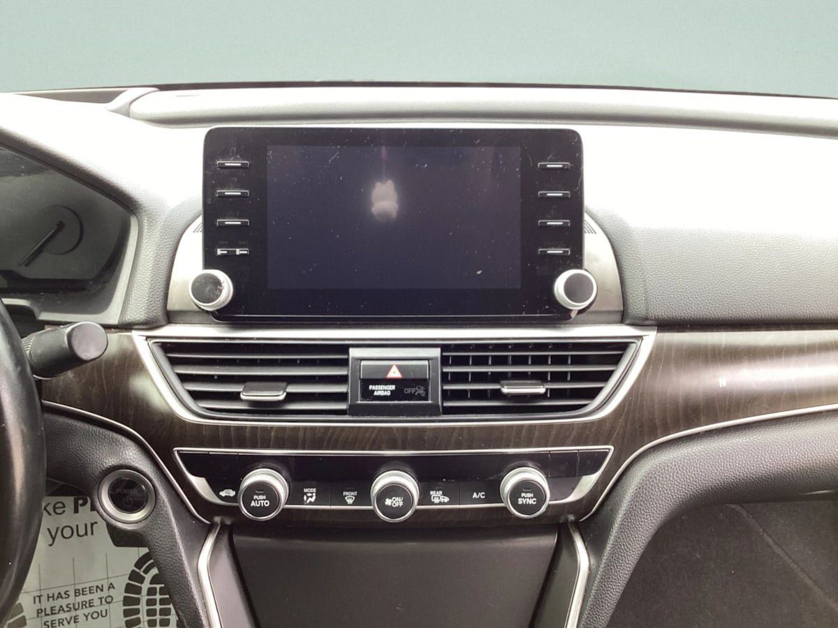Used 2020 Honda Accord Touring image 12