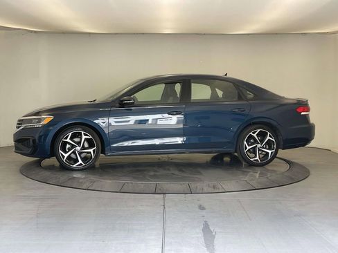 Used 2021 Volkswagen Passat 2.0T R-Line FWD image 2