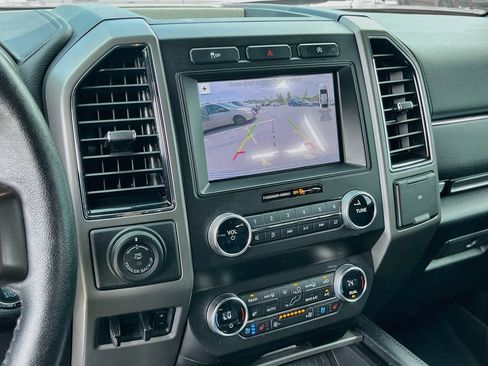 Used 2019 Ford Expedition XLT w/ Equipment Group 202A RWD image 13
