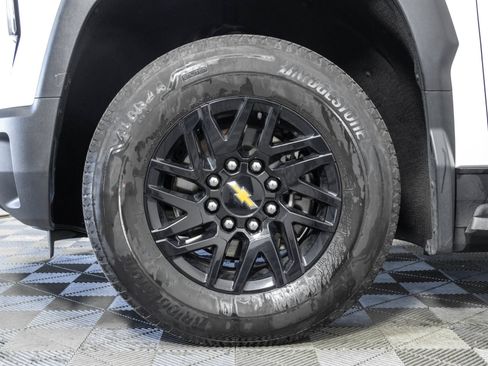Used 2024 Chevrolet Silverado EV W/T AWD/4WD image 42