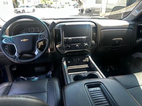 Used 2018 Chevrolet Silverado 1500 LTZ Z71 w/ LTZ Plus Package AWD/4WD image 14