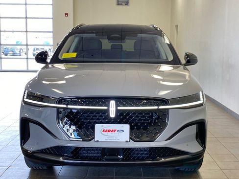 New 2026 Lincoln Nautilus Reserve w/ Jet Appearance Package image 3