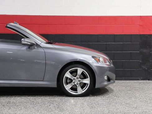 Used 2015 Lexus IS 250C image 6