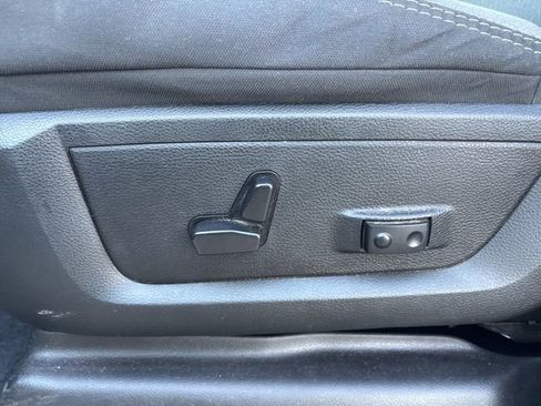 Used 2024 RAM 2500 Big Horn image 20