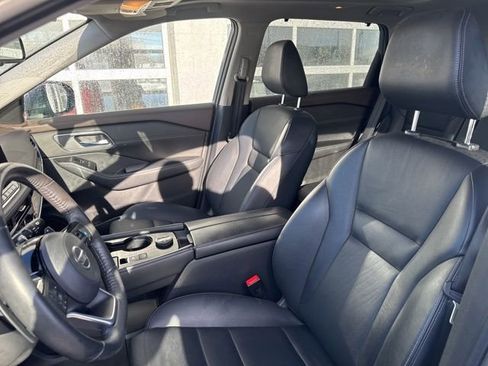 Used 2021 Nissan Rogue SL w/ Premium Package image 10