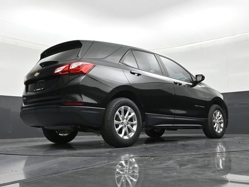 Used 2020 Chevrolet Equinox LS FWD image 24
