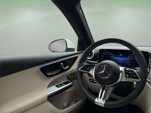 Certified 2026 Mercedes-Benz GLC 300 4MATIC image 12