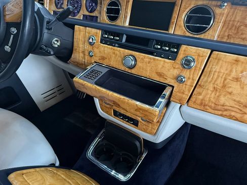 Used 2009 Rolls-Royce Phantom Sedan RWD image 23