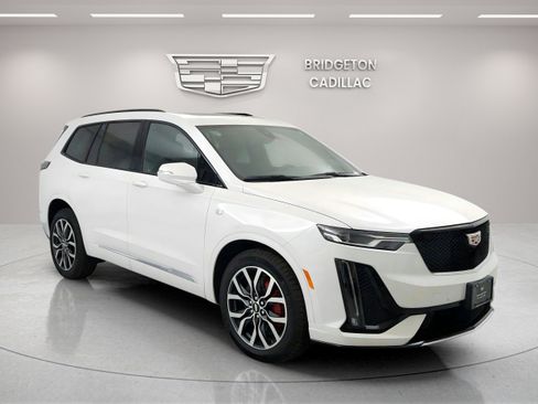 New 2025 Cadillac XT6 Sport w/ LPO, Floor Liner Package image 1
