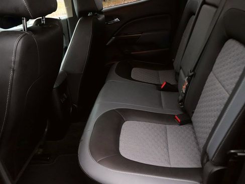 Used 2018 Chevrolet Colorado Z71 image 15