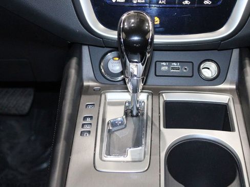 Used 2023 Nissan Murano SV image 39