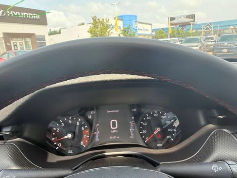 Used 2025 Jeep Compass Trailhawk AWD/4WD image 20