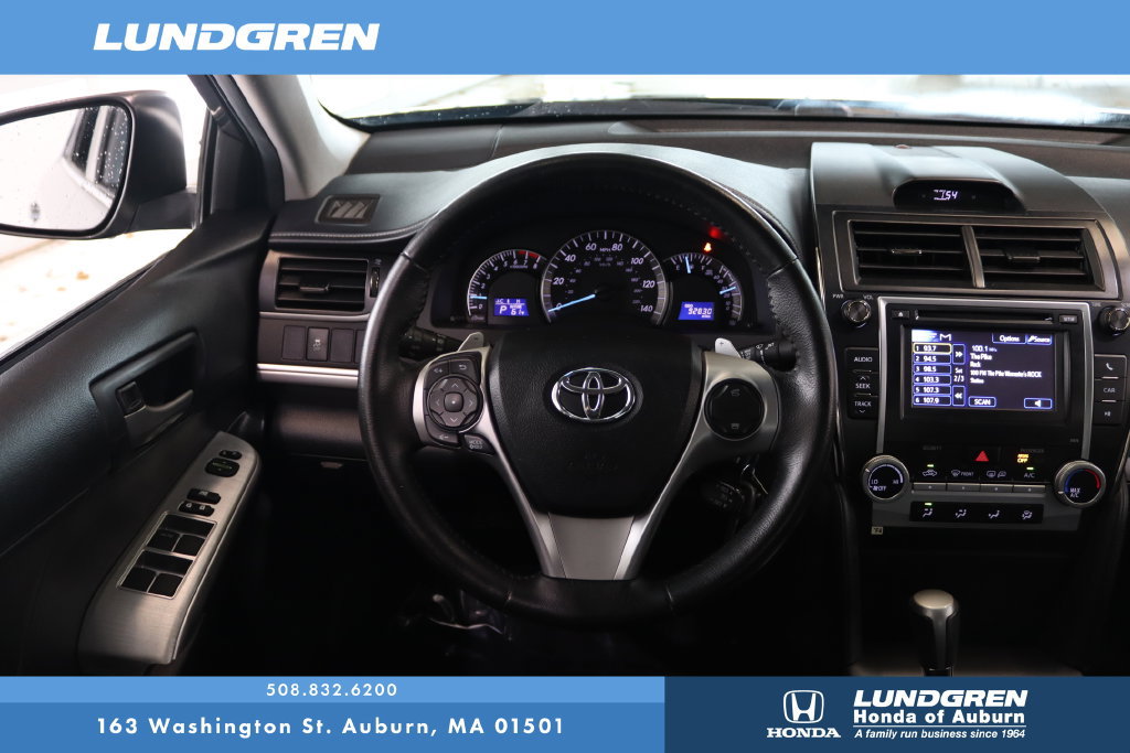 Used 2014 Toyota Camry SE FWD image 18