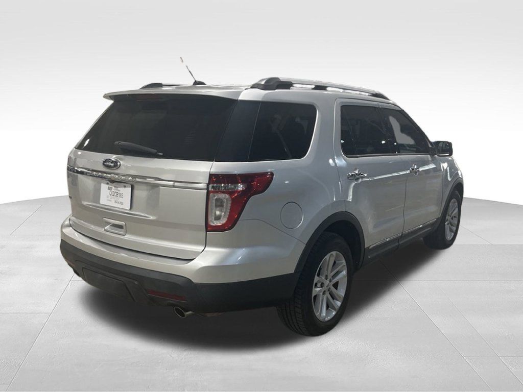 Used 2012 Ford Explorer XLT FWD image 7