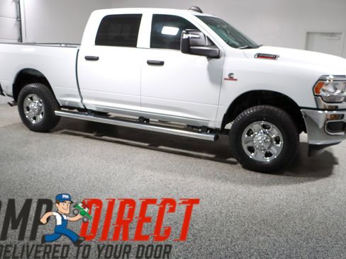 Used 2024 RAM 2500 Tradesman w/ Chrome Appearance Group image 6