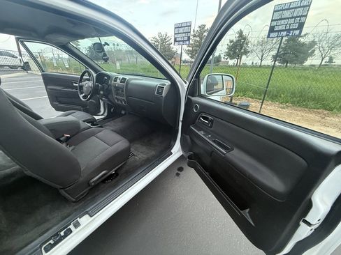 Used 2012 Chevrolet Colorado LT image 16