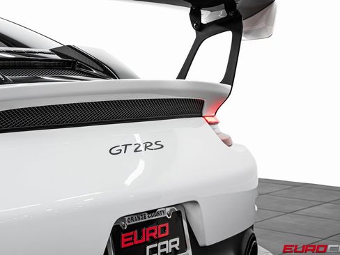 Used 2019 Porsche 911 GT2 RS image 25