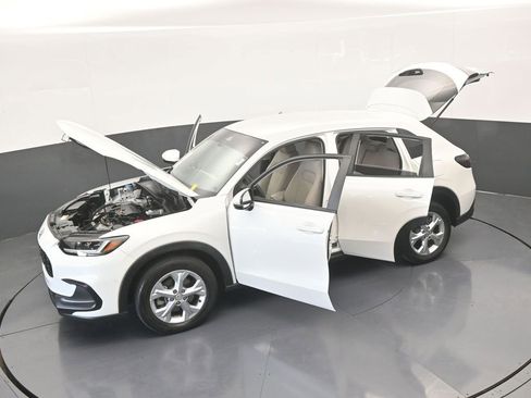 Used 2023 Honda HR-V LX image 63